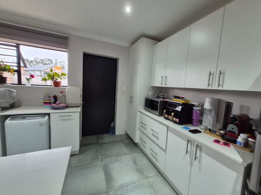 3 Bedroom Property for Sale in King George Park Western Cape